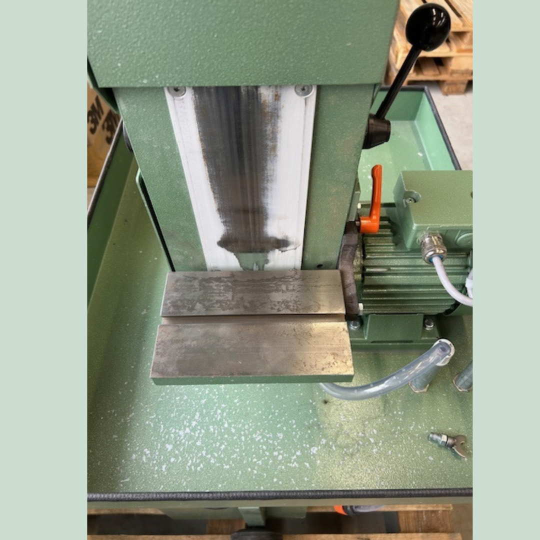 Flächenbandschleifmaschine Rema BS75-W mit Nassschleifeinrichtung Bj.2023 – Bild 2